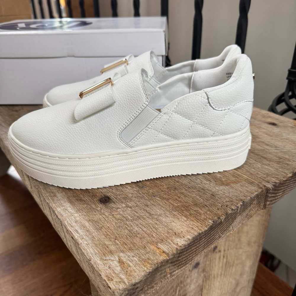Joy Mangano White Bow platform Sneakers quilted leather orthotic insole 7 Wide - Picture 4 of 7